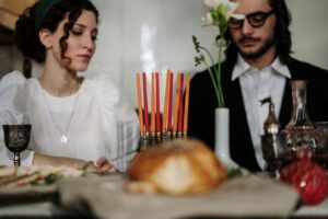כתבות שטח מהבירה: תפיסות מקומיות בעידן המידע